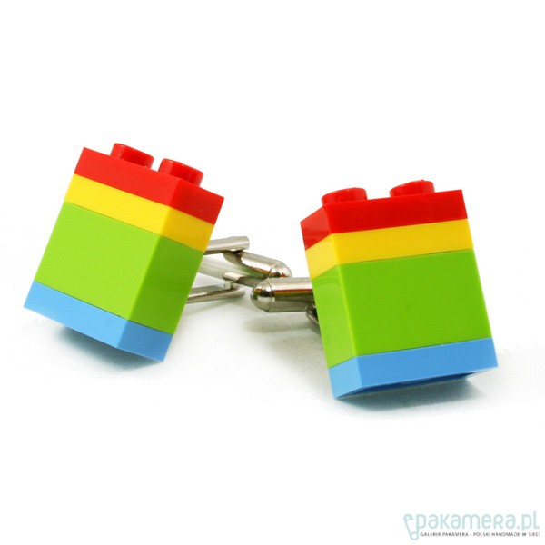 Запонки подкладки Legonajmobly независимо от возраста и пола каждого, хотя на мгновение была возможность строить из блоков Lego